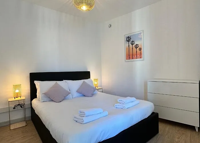 Superbe Neuf - 5min Walk Apartmán
